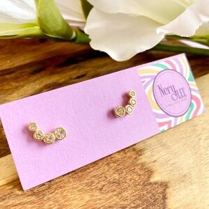 NEW 18K Gold Filled CZ Curved Stud Earrings